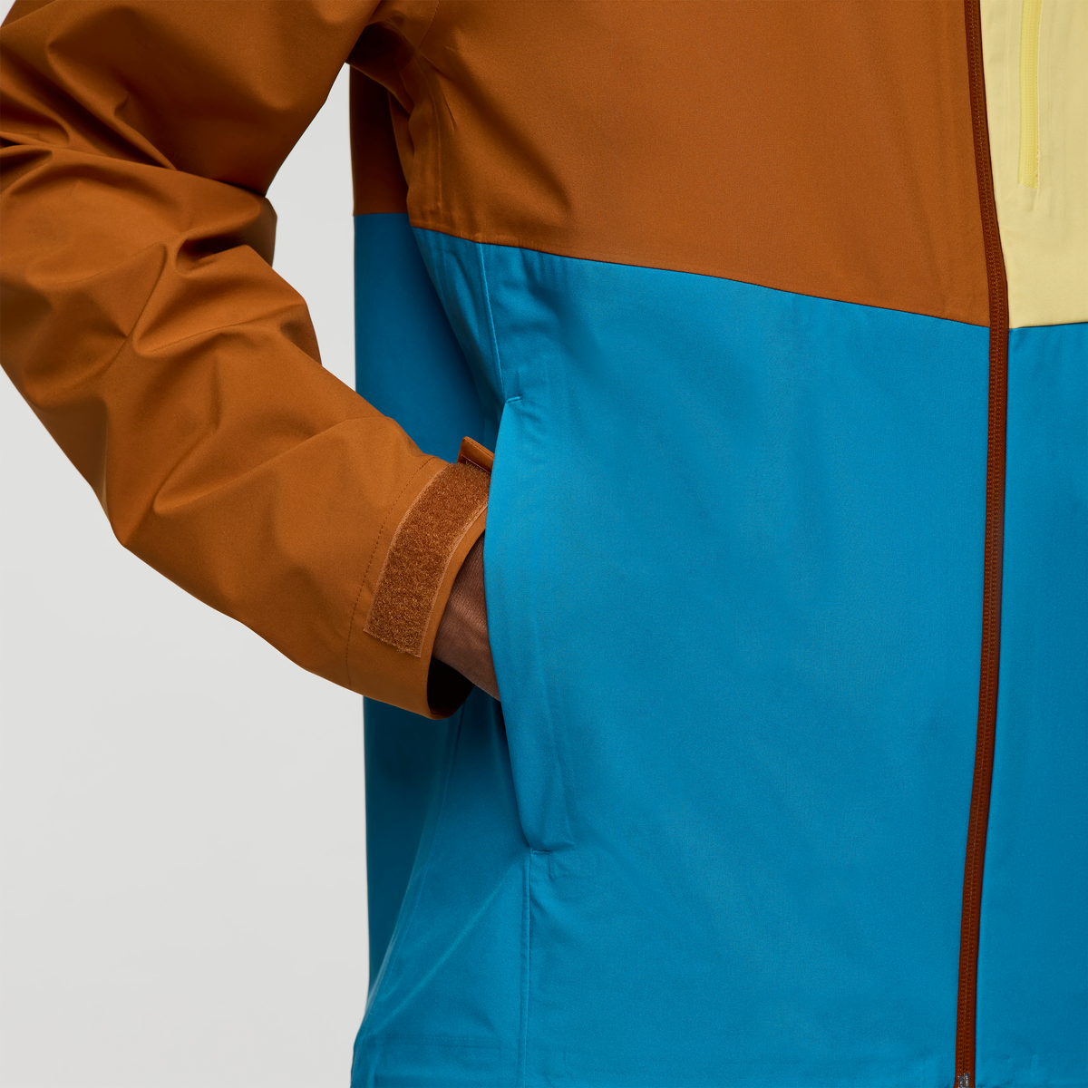 Impermeo 3L Hooded Shell Jacket - Men's - Image 6