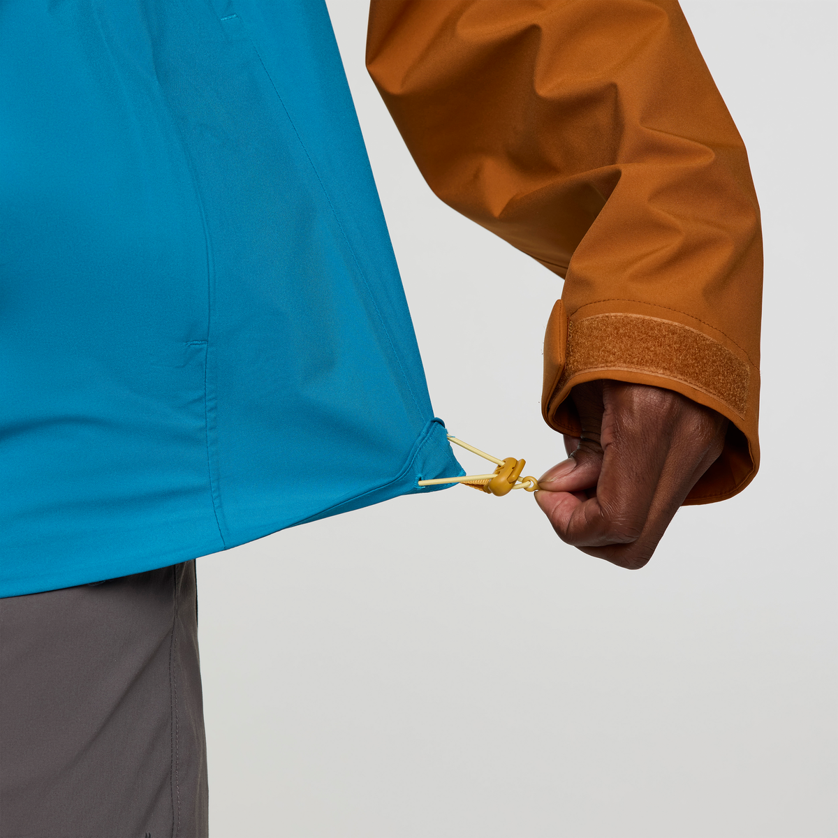 Impermeo 3L Hooded Shell Jacket - Men's - Image 10